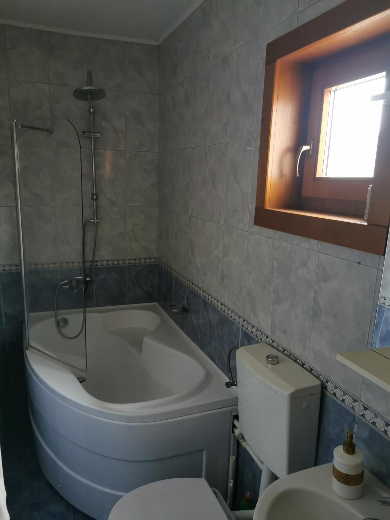 Emilia Vendeghaz Hotell Ciumani Exteriör bild