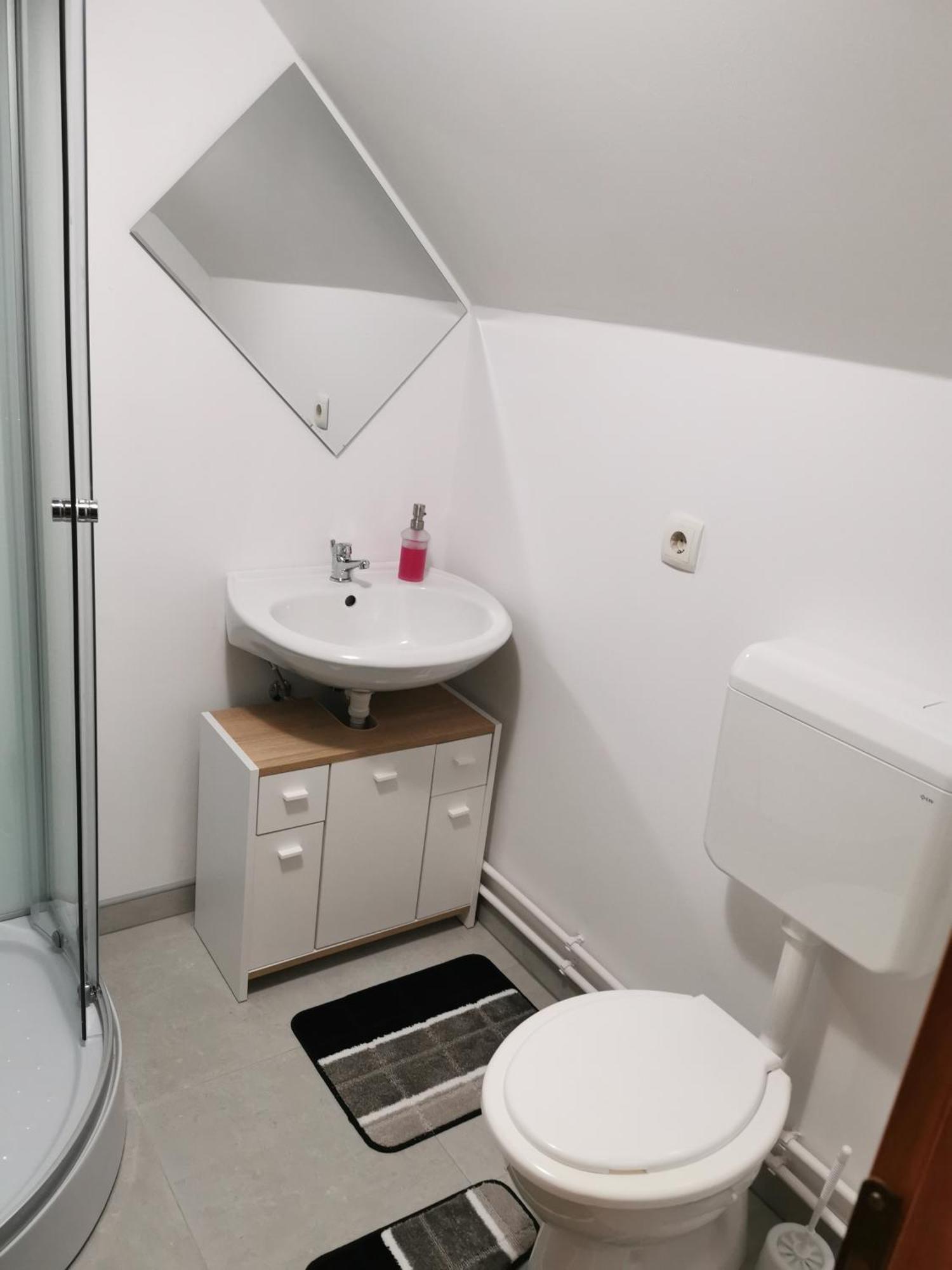 Emilia Vendeghaz Hotell Ciumani Exteriör bild